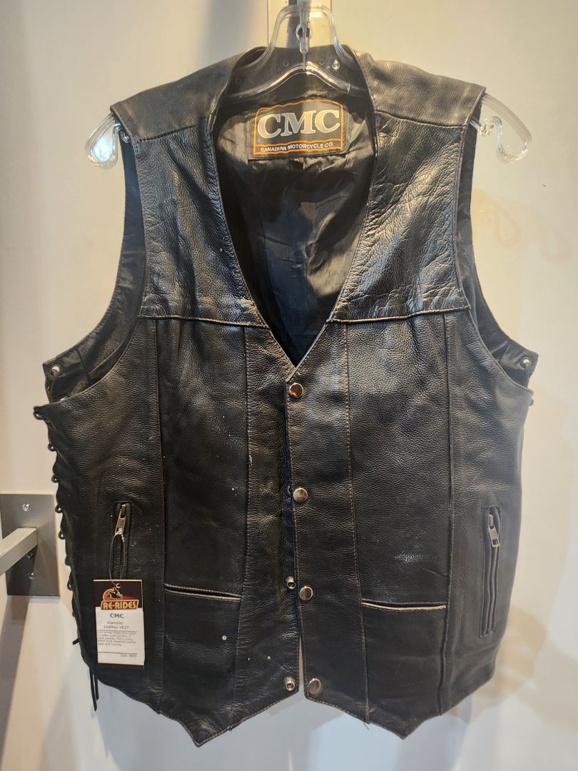CMC Gambler Leather VEST, MED – Re-Rides Moto Gear