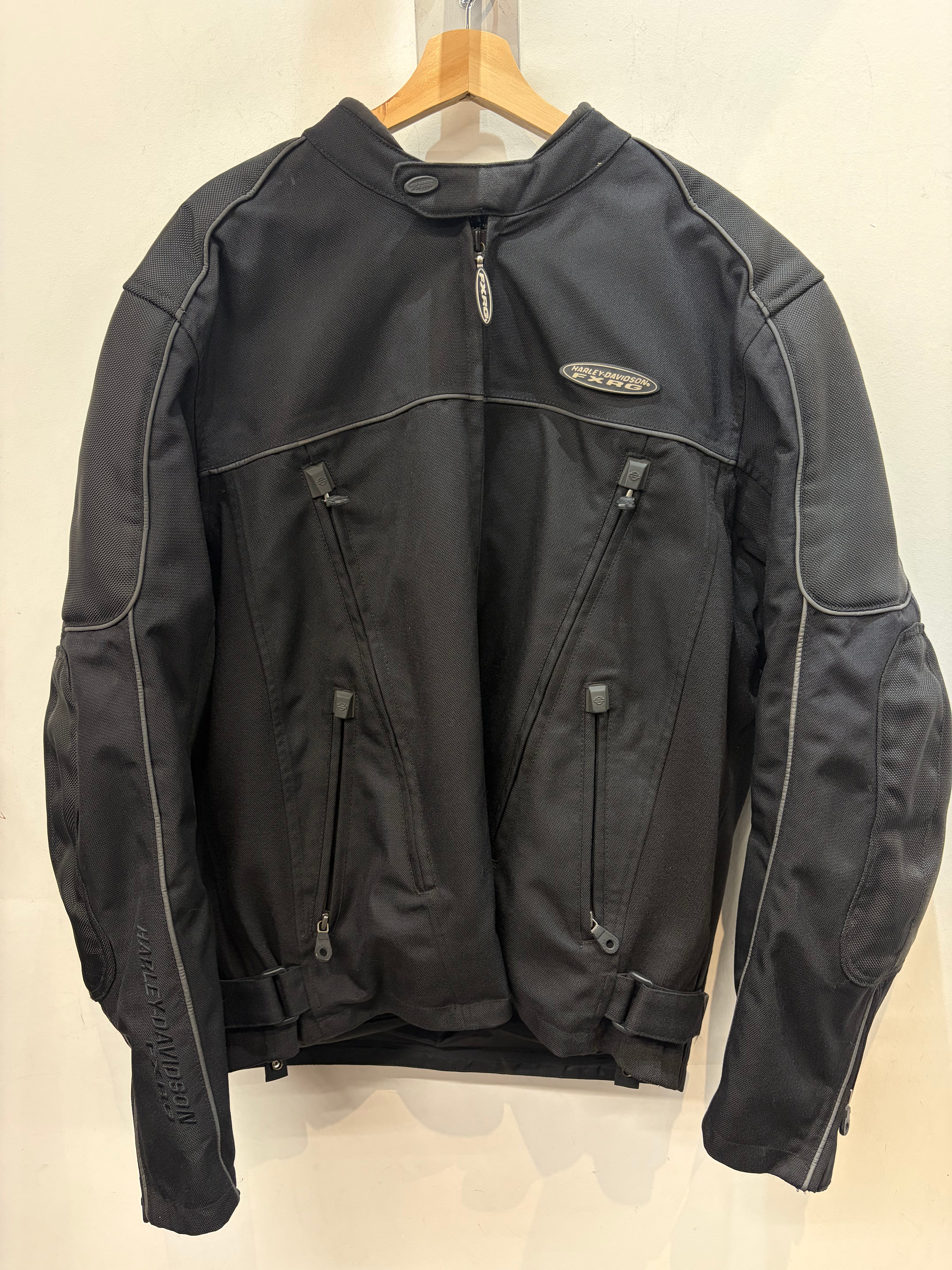 HARLEY-DAVIDSON FXRG レーシングジャケット HARLEY DAVIDSON FXRG Textile JACKET, XL – Re-Rides Moto Gear