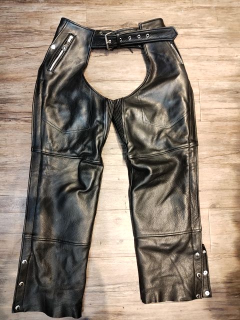 MILWAUKEE Classic Leather CHAPS, 24