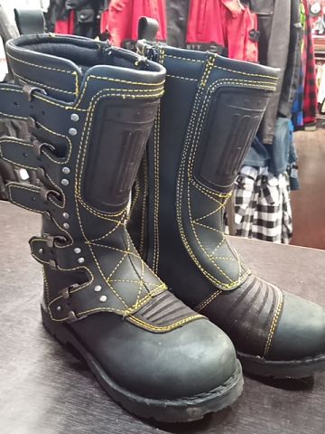 MOSCHINO Tall Engineer Leather FOOTWEAR, 45
