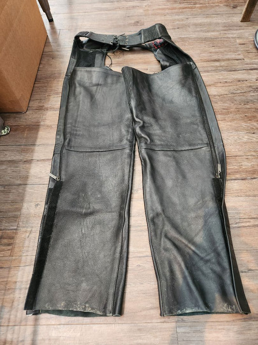 MILWAUKEE Classic Leather CHAPS, 26