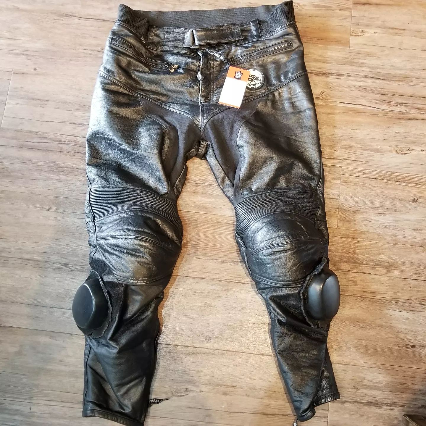 rubber-side-down-sport-leather-pants-xl-m-40-d484