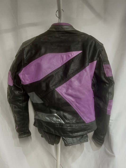 CUSTOM Two Piece Leather db5085ff-1a4a-4b18-9169-a0a89bc819f9, XXL