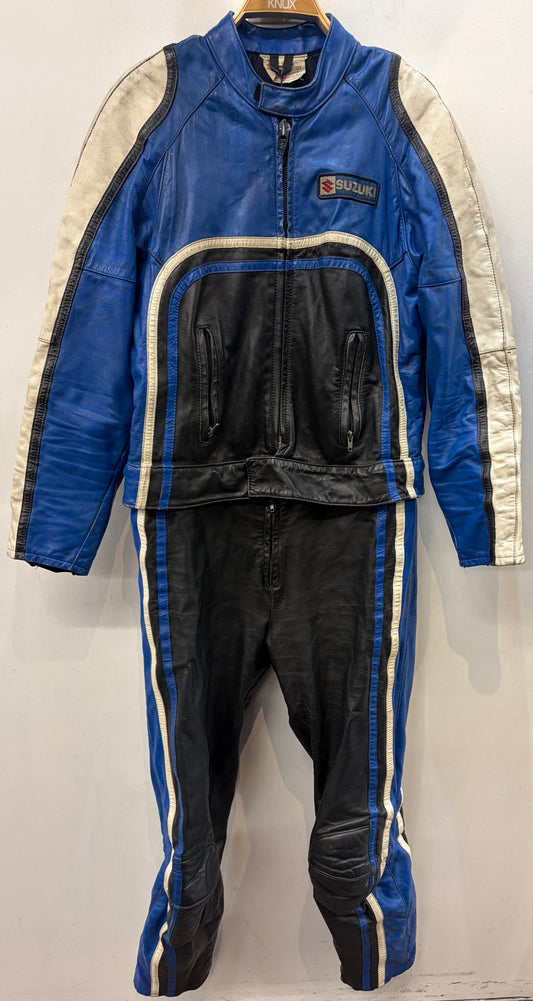 SUZUKI Two Piece Leather RACE SUIT, MED