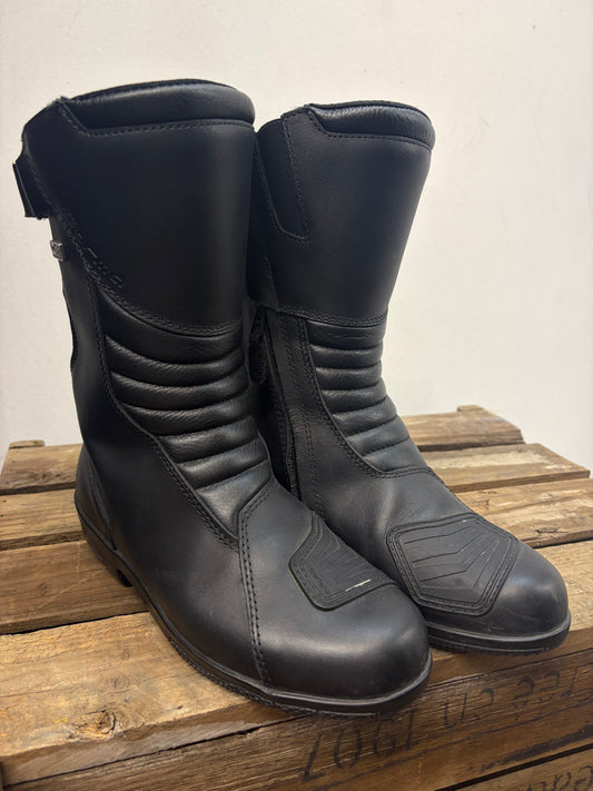 FORMA Outdry Leather 37