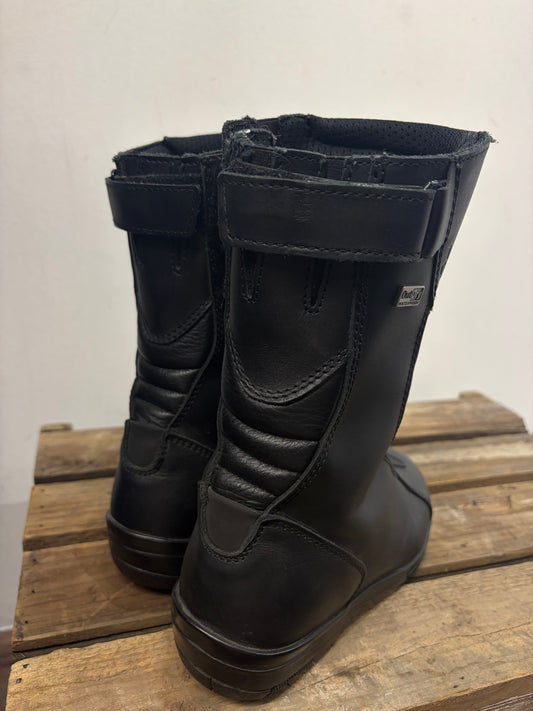FORMA Outdry Leather 37