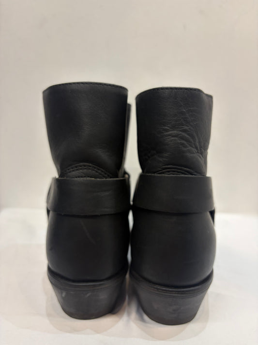 CANADA WEST  Leather FOOTWEAR, 39