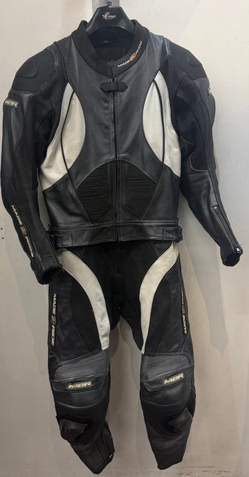 M2R Two Piece Leather RACE SUIT, MED