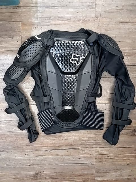 FOX RACING Titan Mixed Material ARMOR, LRG