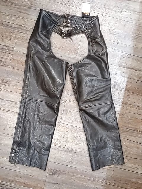 XELEMENT Classic Leather CHAPS, 22