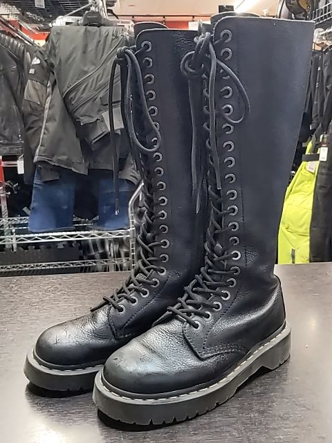 DR. MARTEN'S 1B60 Bex Leather FOOTWEAR, 39