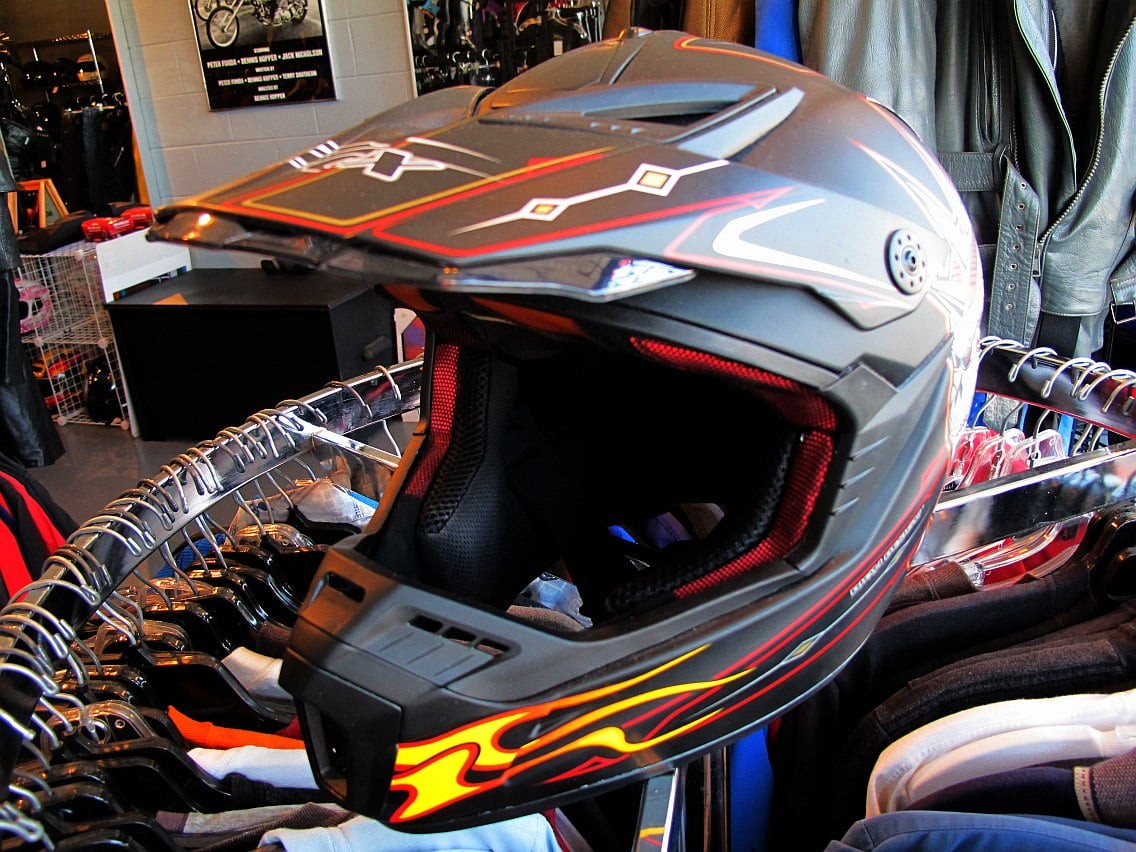 01743 Zox “Mechanicalamity” Air Attack MX helmet